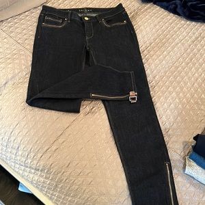 White House black market dark mid size skinny jeans size 2